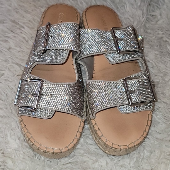 Sandals - Picture 4 of 4